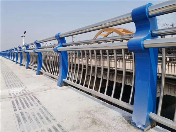 银川304不锈钢复合管护栏的生产工艺揭秘